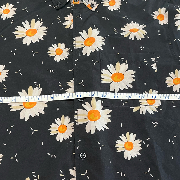 Wesc Odin floral unisex button up - Picture 4 of 4